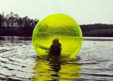 Eau gonflable géante jaune/bleue joue la boule humaine de bulle de l'eau