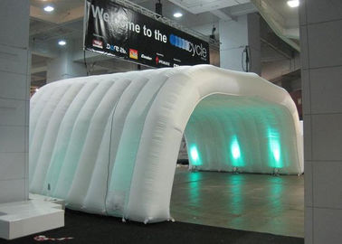 Type de tente de PVC toit d'air de tente/tente gonflables extérieurs d'événement avec la lumière menée
