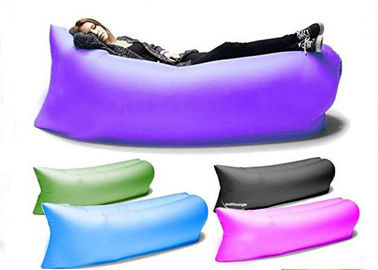 Sac de couchage paresseux gonflable de Laybag de sac de camping portatif avec le nylon ou le matériel de PVC
