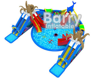 Parc d'attractions géant de l'eau de poulpe, parc aquatique portatif d'explosion avec les jouets de flottement
