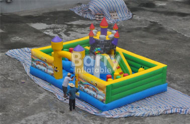 Équipement gonflable orienté de terrain de jeu de parc d'attractions d'amusement de château gonflable de ville