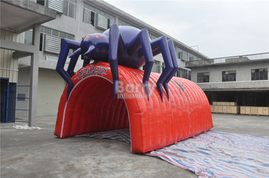 Tunnel gonflable géant du football de PVC de conception fraîche rouge imperméable d'araignée, tente gonflable de tunnel