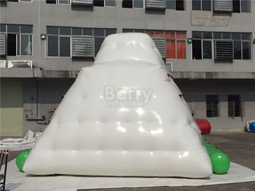 Iceberg gonflable de l'eau de PVC des biens 0.99mm/mur s'élevant gonflable