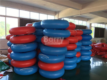 Jouets gonflables rouges et bleus de l'eau pour des enfants, flotteurs de piscine
