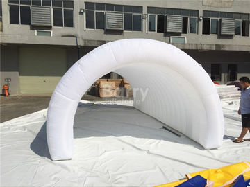 Tente gonflable serrée d'événement d'air blanc, tente gonflable de tunnel de Diy avec la LED