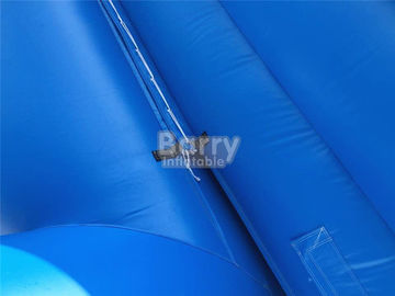 Glissière gonflable géante de doubles ruelles bleues pour la piscine d'eau ignifuge