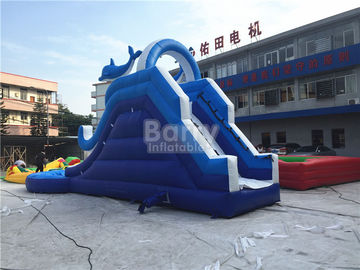 Glissières d'eau gonflables de géant de bâche commerciale de PVC avec la piscine adaptée aux besoins du client