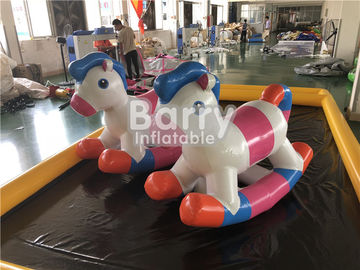 Cheval gonflable de flotteur de jouets de l'eau de jeux extérieurs de parc aquatique pour la piscine