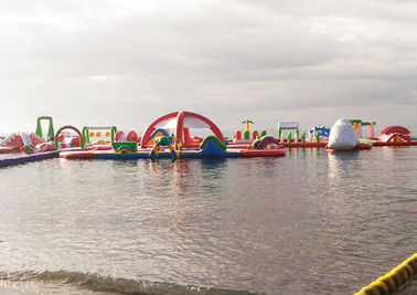 Parc aquatique gonflable d'île, parcs d'attractions fantastiques pour l'événement commercial