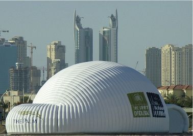La tente gonflable géante de PVC de biens faits sur commande, air gonflable a soutenu des structures