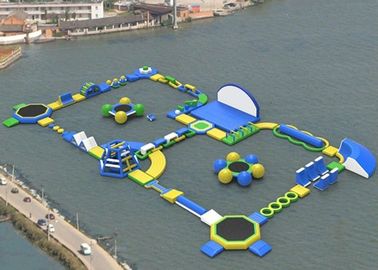Locations gonflables de parc aquatique d'arrière-cour passionnante, parc aquatique d'explosion pour des adultes