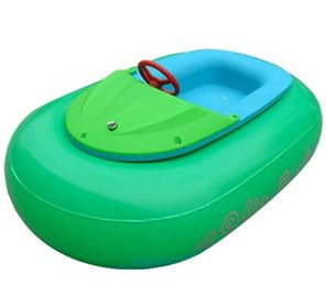 La piscine gonflable joue le bateau/petit bateau de palette électrique d'enfants