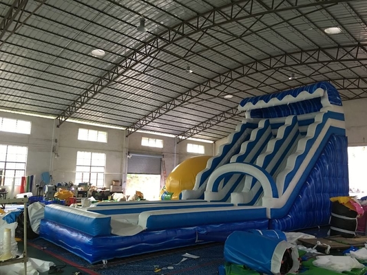 Glissières d'eau gonflables d'amusement commercial de PVC avec la piscine