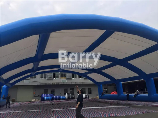 Tente d'abri gonflable bleue et blanche pour la plage de piscine de cadre en métal