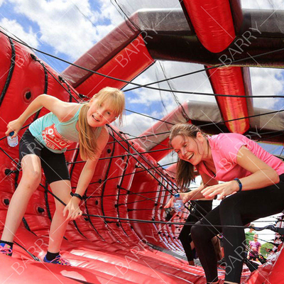 Utilisation commerciale PVC gonflable 5k course d'obstacles avec durabilité résistante au feu et kits de réparation