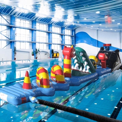 Cours d'obstacles gonflables en eau soudés Cours gonflables avec certifications de sécurité et kit de réparation