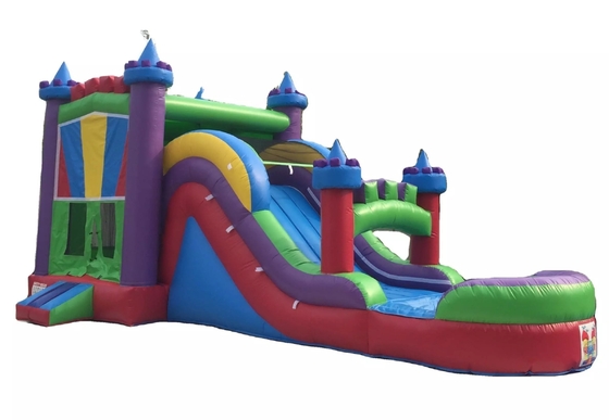 Château gonflable en plein air maison avec toboggan et piscine