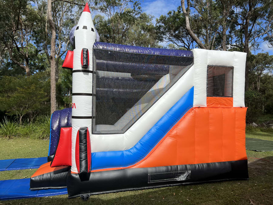 Personnalisez la navette spatiale maison de saut avec glissement pour les enfants sautant escalade