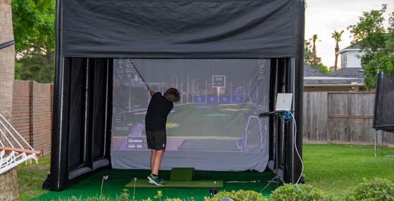 Simulateur de golf gonflable en plein air tente de formation de simulateur de golf enceintes de cage pour la pratique à domicile avec conception personnalisée