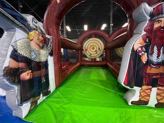 Jeu de carnaval interactif Deux voies à hache lancer une hache gonflable lancer une hache pour une fête d'événement