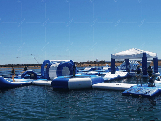 Un parc aquatique flottant gonflable passionnant et polyvalent 2 ans de garantie