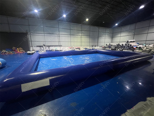 Petite piscine d'eau bleue portable pour enfants en bâtonnet PVC durable Parfait pour le plaisir et les jeux d'eau d'été