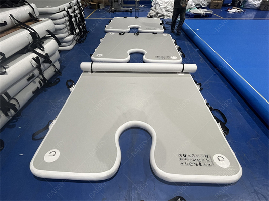 Jeu de sport nautique de luxe 2x2x0.1m Plates-formes gonflables grises pour l'atterrissage