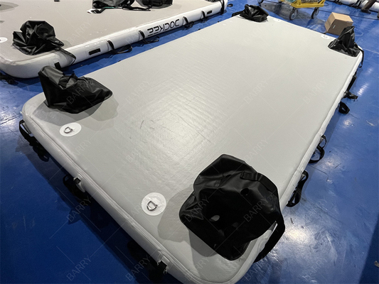 Plateforme flottante gonflable pour le jet ski
