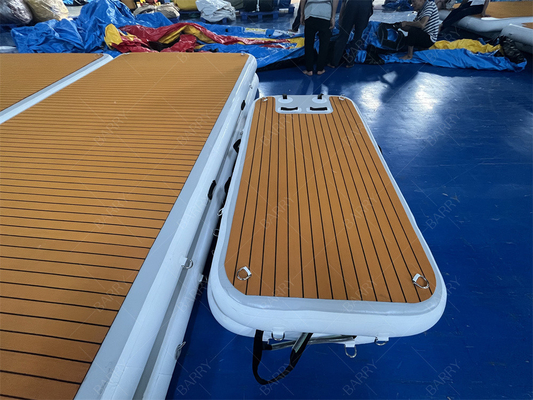 Port de levage de bateau Port flottant Jet Ski Dock Jet Ski Plateforme flottante Docks