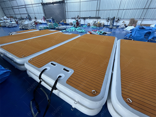 Port de levage de bateau Port flottant Jet Ski Dock Jet Ski Plateforme flottante Docks