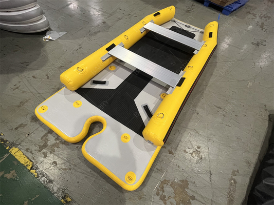 Petit kayak gonflable PVC Pouvoir de voile Ce poids léger Catamaran voilier Hypalon bateau gonflable Catamaran