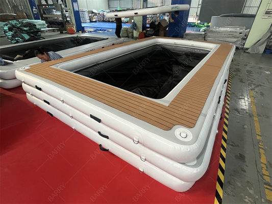 Nouvelle piscine marine flottante gonflable portable protection contre l'océan piscine avec enceinte de filet pour yacht