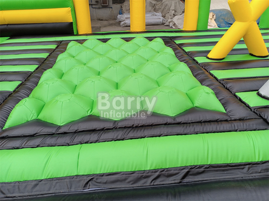 Parc d'attractions gonflable à l'eau sèche géante à l'extérieur National Indoor Big Bounce House With Wipe Out Game Slide