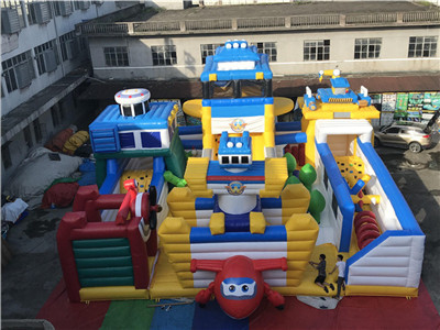 Super Wings Bounce Playground Parc d'attractions dessin animé espace de jeux gonflable intérieur