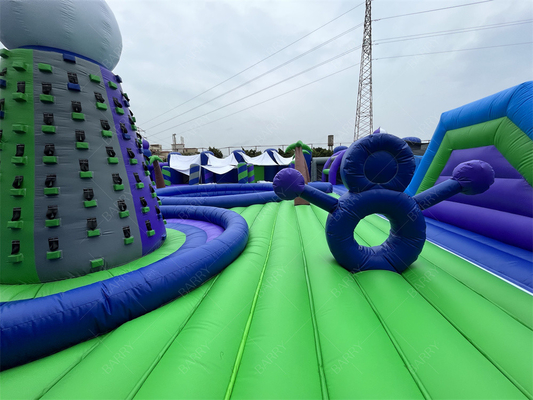 30x30m Grand parc d'attractions Bounce Parc à thème gonflable Bounce House
