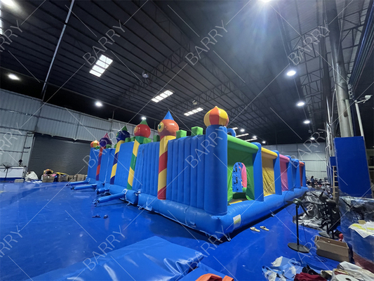 Parc aquatique en plein air, terrain de jeux gonflable, terrain d'attraction, terrain de jeux en intérieur, trampoline