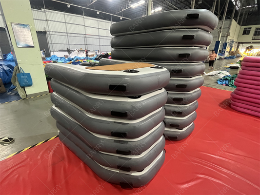 Rampe d'eau gonflable personnalisable pour chien avec pompe à air