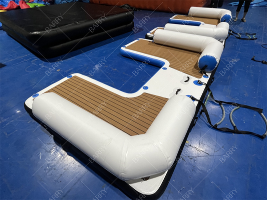 Plateforme flottante gonflable personnalisable pour le nautisme et le yoga