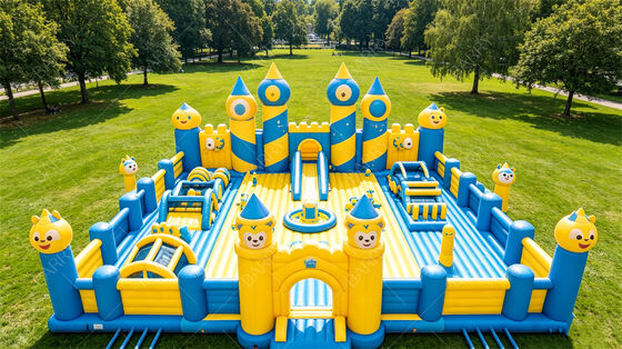 Combo de maison gonflable avec rebond géant terrain de jeux pour enfants avec toboggan, parcours d'obstacles et zone de saut PVC commercial pour les fêtes, les écoles et les festivals