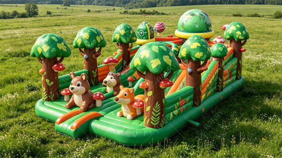 Cours d'obstacles gonflables pour animaux de la forêt avec diapositives.