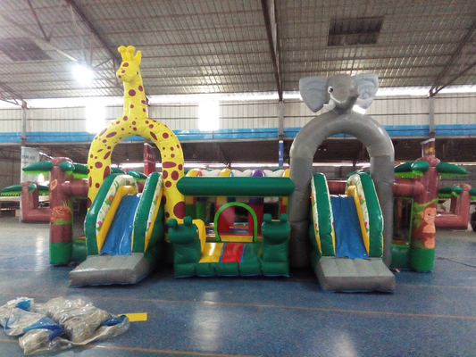 les enfants gonflables de parc à thème de trempoline de 8x6m jouent l'équipement de parc d'attractions