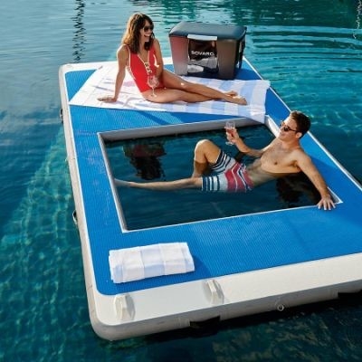 Yacht Sports en plein air Piste de couture piscine de mer gonflable Océan flottant piscine de mer avec filet anti-méduse