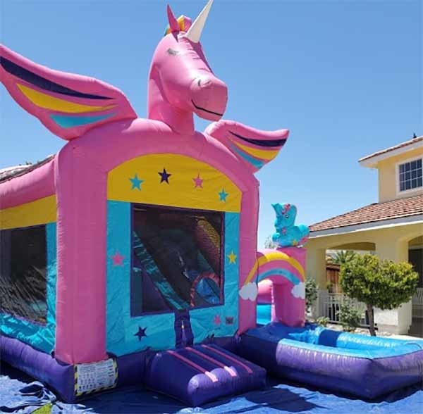 OEM / ODM Unicorn Bounce House avec petit toboggan et piscine en PVC et personnalisable