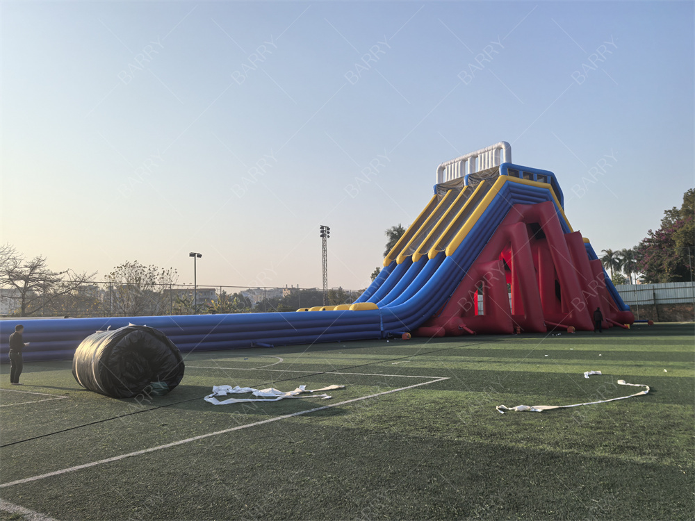 Grade commercial 65x18x15m Rouge personnalisé aventure géant toboggan gonflable pour adultes