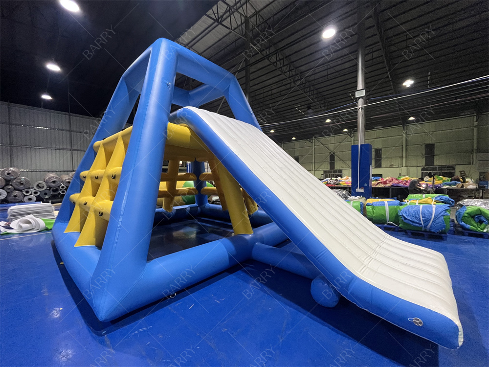 Nouveau design parc aquatique tour d'escalade gonflable toboggan flottant pour parc aquatique jeux d'eau gonflables pour enfants et adultes