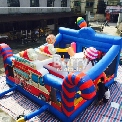 Terrain de jeu coloré d'intérieur Jumper Bounce House de videur gonflable résistant au feu