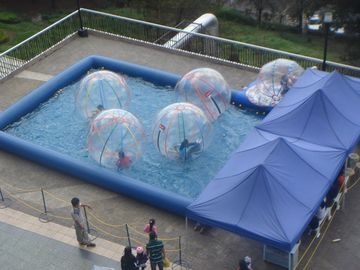 boule de marche eau humaine épaisse d'adultes de 0.8mm de la grande dans la piscine gonflable