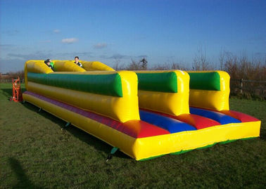 Jeux gonflables de sports de Bungee de terrain de jeu provocant de course avec du CE de 2 ruelles