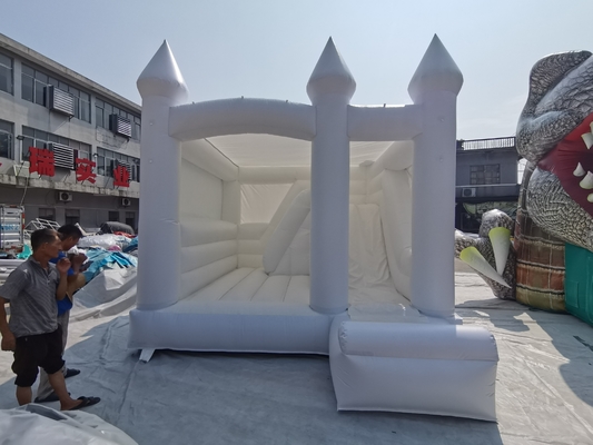 videur l'épousant gonflable de châteaux de 5x4m d'enfant en bas âge de Chambre blanche pleine d'entrain commerciale de rebond