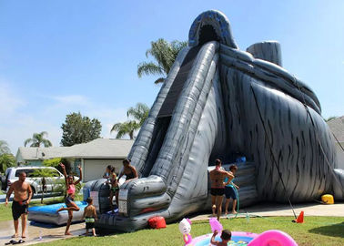 Glissière d'eau élevée gonflable géante d'ouragan de diapositive 33ft Inflatables pour des adultes